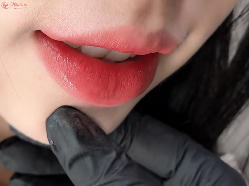 Ưu điểm khi phun xăm môi